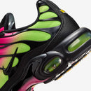 Tênis Nike Air Max Plus Verde com Rosa