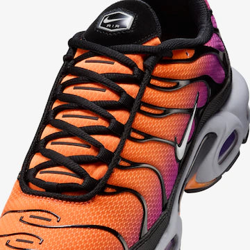 Tênis Nike Air Max Plus Laranja com Roxo