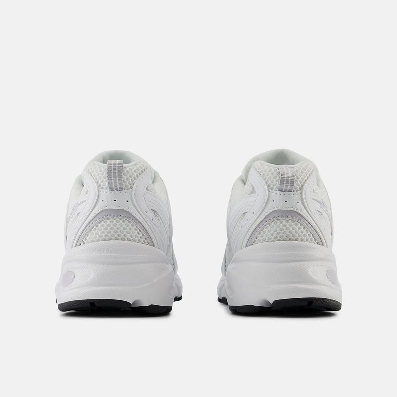 530 Unisex – Branco Clean