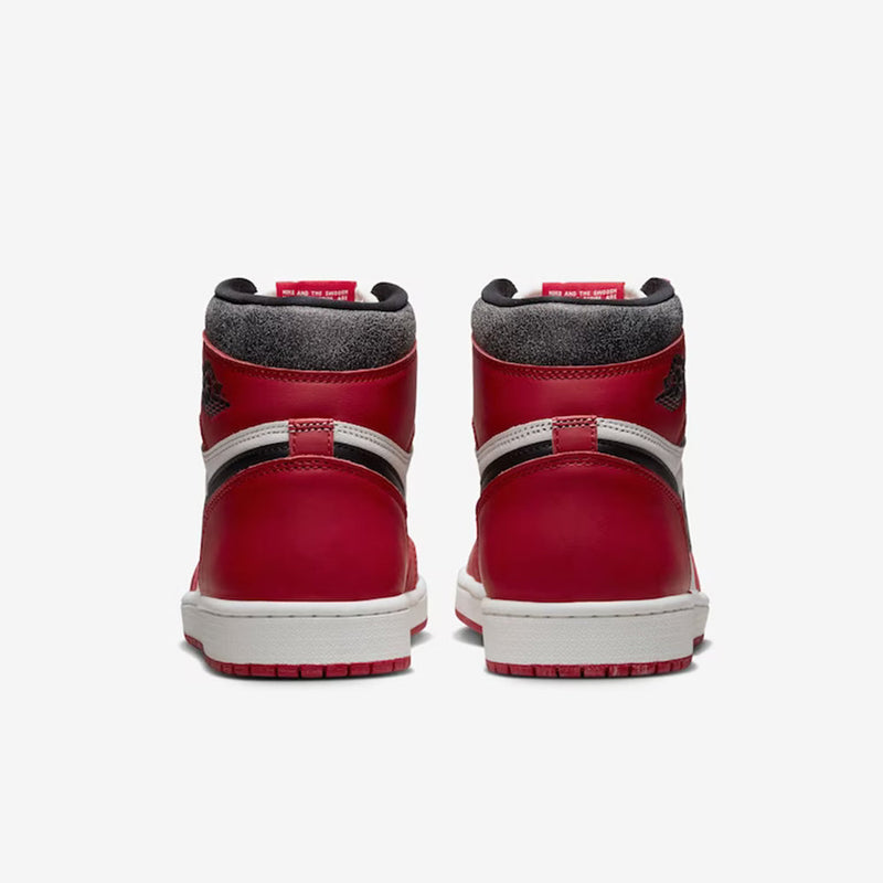 Air Jordan 1 High Chicago Lost and – Found Elegante