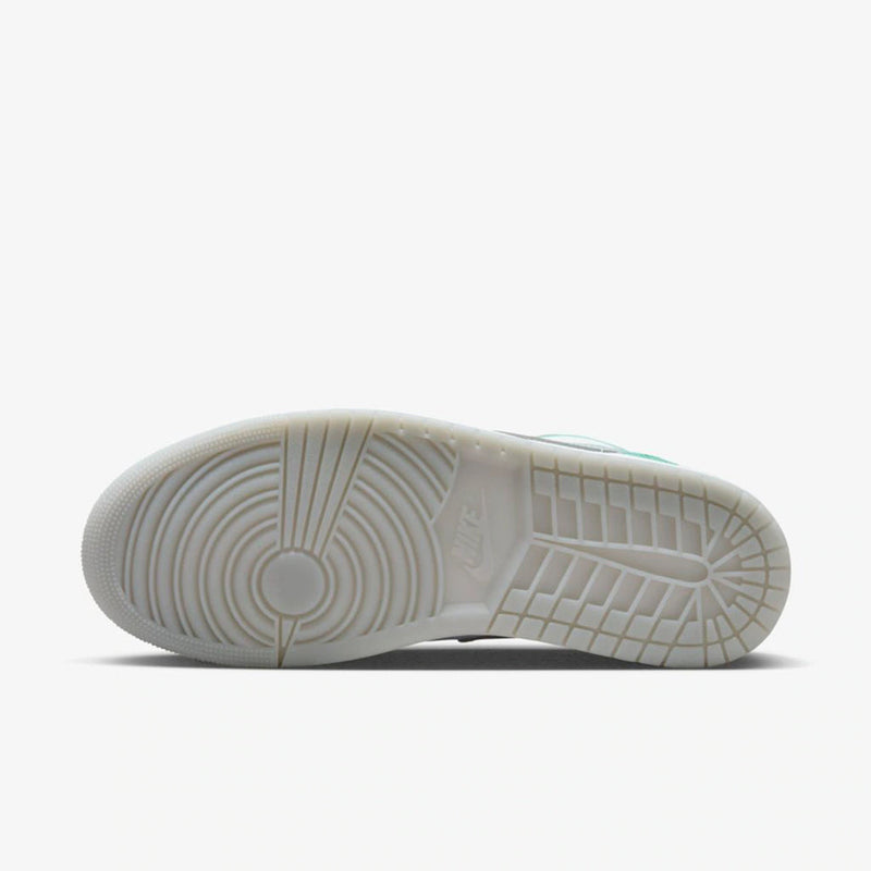 Air Jordan 1 Low New – Emerald Elegante