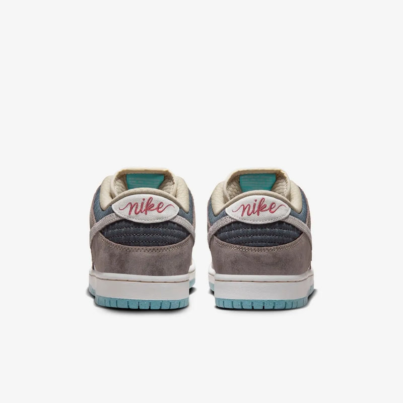 SB Dunk Low Big Money – Savings Confortável